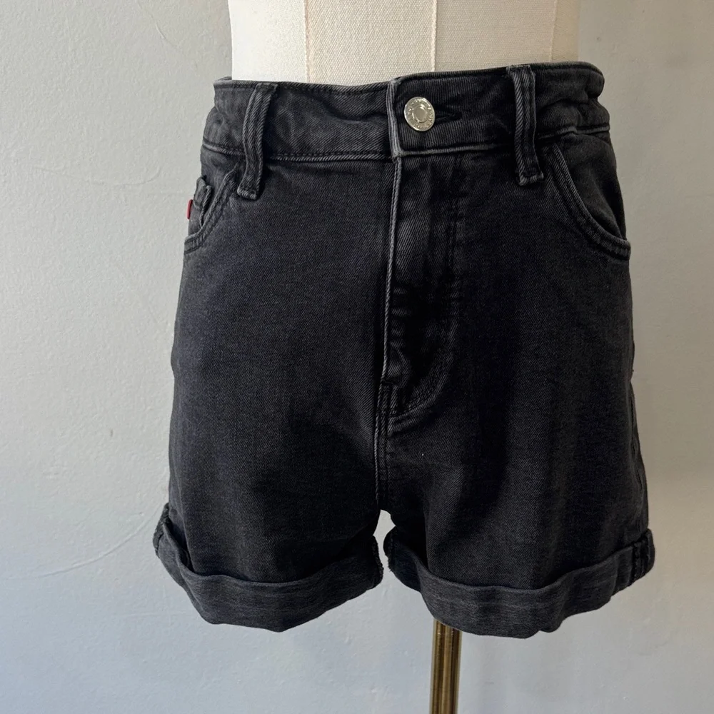 NWOT Mavi “Maddie” Dark Gray Denim Shorts – Size 26 – High Rise Cuffed